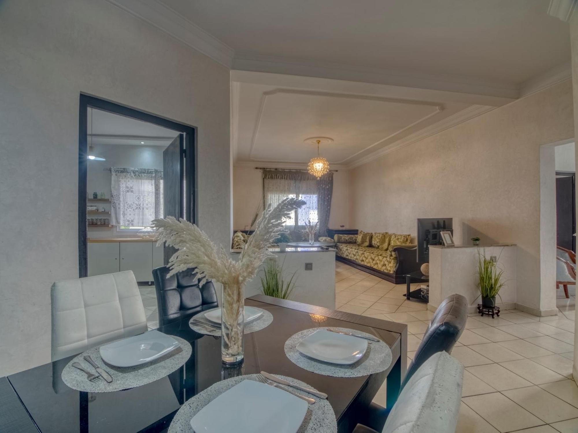 Spacieux A 2 Pas De Souk El Had Appartement Agadir